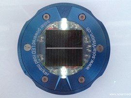 Solar road stud SV2 with stainless steel housing for heavy duty use